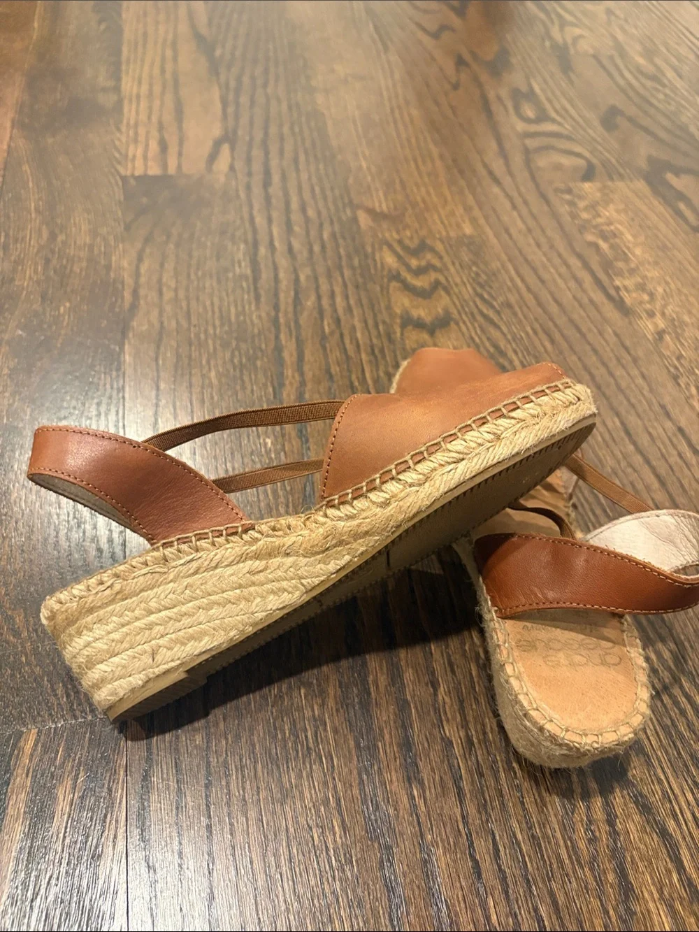 Andre Assous comfortable tan